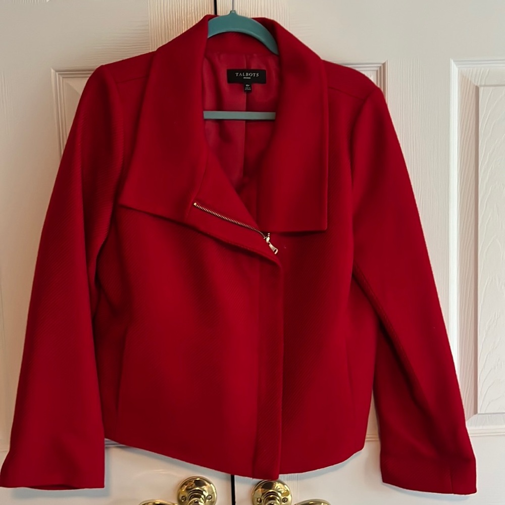 Talbots red blazer/jacket. Zipper front & side pockets. 60%acrylic & 40% wool.